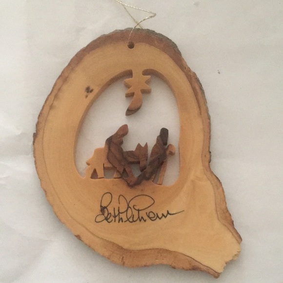Bethlehem Nativity Scene Christmas Wooden Hanging Ornament 4” - Picture 3 of 5